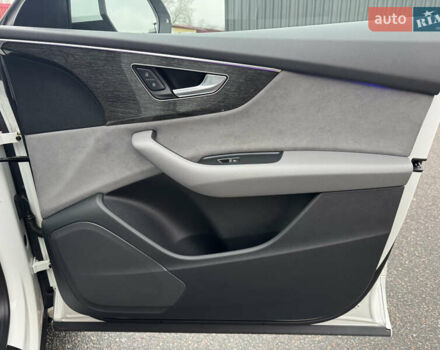 Білий Ауді Q8, об'ємом двигуна 3 л та пробігом 68 тис. км за 55500 $, фото 21 на Automoto.ua