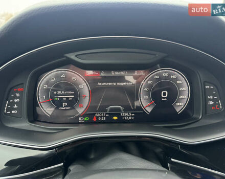 Білий Ауді Q8, об'ємом двигуна 3 л та пробігом 68 тис. км за 55500 $, фото 46 на Automoto.ua