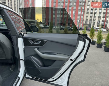 Белый Ауди Q8, объемом двигателя 3 л и пробегом 57 тыс. км за 49000 $, фото 37 на Automoto.ua