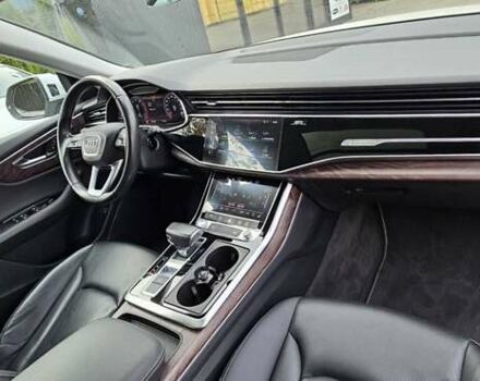 Белый Ауди Q8, объемом двигателя 3 л и пробегом 99 тыс. км за 47500 $, фото 25 на Automoto.ua