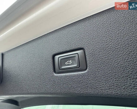 Білий Ауді Q8, об'ємом двигуна 3 л та пробігом 68 тис. км за 55500 $, фото 27 на Automoto.ua