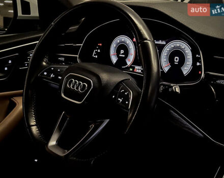 Білий Ауді Q8, об'ємом двигуна 3 л та пробігом 100 тис. км за 41999 $, фото 17 на Automoto.ua