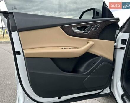 Белый Ауди Q8, объемом двигателя 3 л и пробегом 100 тыс. км за 43000 $, фото 19 на Automoto.ua