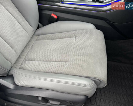 Білий Ауді Q8, об'ємом двигуна 3 л та пробігом 68 тис. км за 55500 $, фото 19 на Automoto.ua