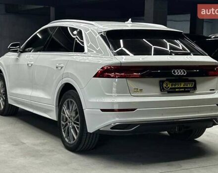 Белый Ауди Q8, объемом двигателя 3 л и пробегом 140 тыс. км за 56000 $, фото 3 на Automoto.ua