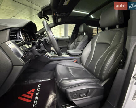 Ауди Q8 2018 в Одессе на Automoto.ua Белый Ауди Q8, объемом двигателя 3 л и пробегом 121 тыс. км за 53500 $, фото 18 на Automoto.ua