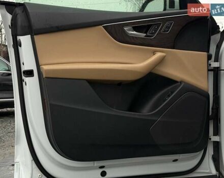 Білий Ауді Q8, об'ємом двигуна 3 л та пробігом 139 тис. км за 48000 $, фото 22 на Automoto.ua