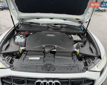 Белый Ауди Q8, объемом двигателя 3 л и пробегом 95 тыс. км за 55000 $, фото 8 на Automoto.ua