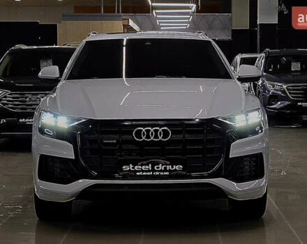 Білий Ауді Q8, об'ємом двигуна 3 л та пробігом 100 тис. км за 41999 $, фото 7 на Automoto.ua