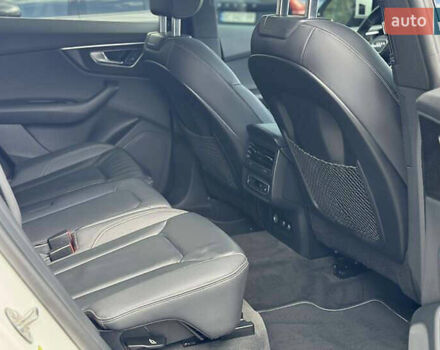 Білий Ауді Q8, об'ємом двигуна 3 л та пробігом 87 тис. км за 41000 $, фото 14 на Automoto.ua