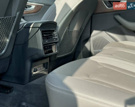 Белый Ауди Q8, объемом двигателя 3 л и пробегом 75 тыс. км за 56750 $, фото 22 на Automoto.ua