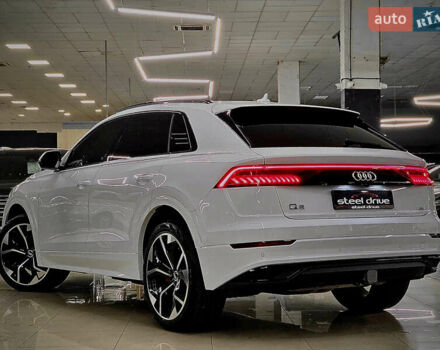 Білий Ауді Q8, об'ємом двигуна 3 л та пробігом 100 тис. км за 41999 $, фото 2 на Automoto.ua