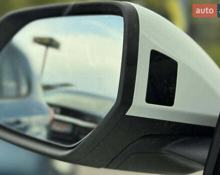 Білий Ауді Q8, об'ємом двигуна 3 л та пробігом 87 тис. км за 41000 $, фото 20 на Automoto.ua