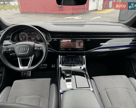 Білий Ауді Q8, об'ємом двигуна 3 л та пробігом 68 тис. км за 55500 $, фото 38 на Automoto.ua