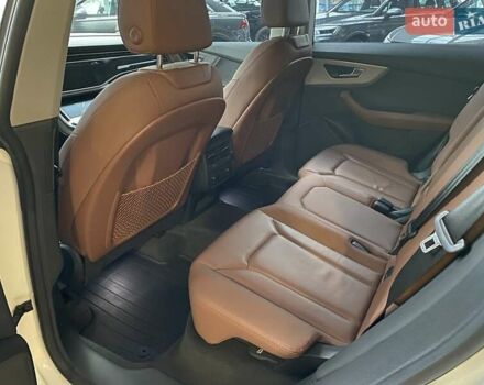 Белый Ауди Q8, объемом двигателя 2.97 л и пробегом 83 тыс. км за 55000 $, фото 17 на Automoto.ua