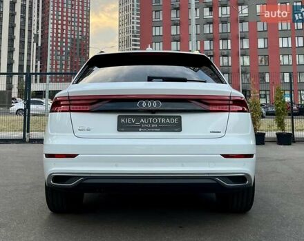 Белый Ауди Q8, объемом двигателя 3 л и пробегом 57 тыс. км за 49000 $, фото 6 на Automoto.ua