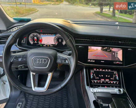 Белый Ауди Q8, объемом двигателя 2.97 л и пробегом 150 тыс. км за 57500 $, фото 18 на Automoto.ua