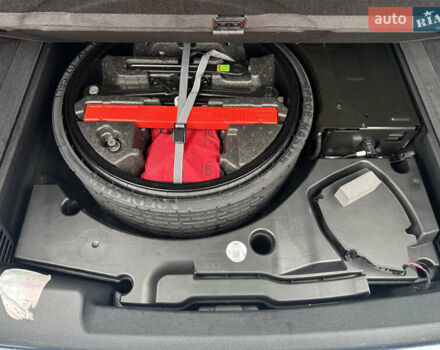 Білий Ауді Q8, об'ємом двигуна 3 л та пробігом 68 тис. км за 55500 $, фото 29 на Automoto.ua