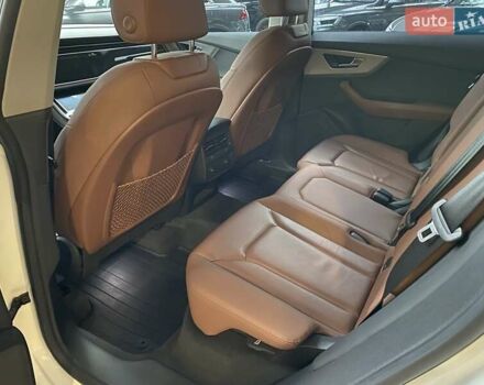 Белый Ауди Q8, объемом двигателя 2.97 л и пробегом 83 тыс. км за 55000 $, фото 16 на Automoto.ua