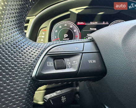 Ауди Q8 2018 в Кривом Роге на Automoto.ua Белый Ауди Q8, объемом двигателя 3 л и пробегом 93 тыс. км за 57999 $, фото 24 на Automoto.ua