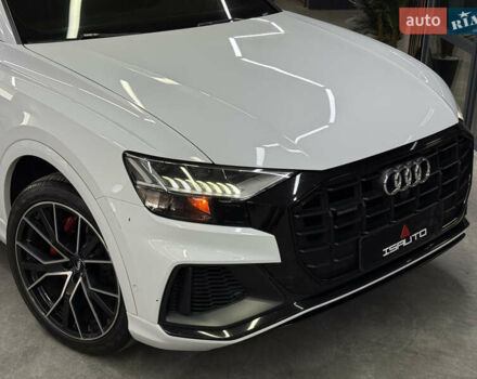 Ауди Q8 2018 в Одессе на Automoto.ua Белый Ауди Q8, объемом двигателя 3 л и пробегом 121 тыс. км за 53500 $, фото 2 на Automoto.ua