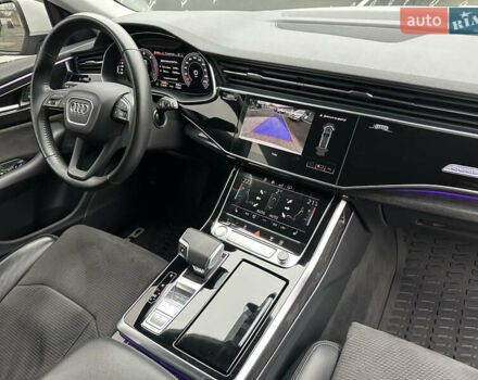 Білий Ауді Q8, об'ємом двигуна 2.97 л та пробігом 73 тис. км за 55000 $, фото 22 на Automoto.ua