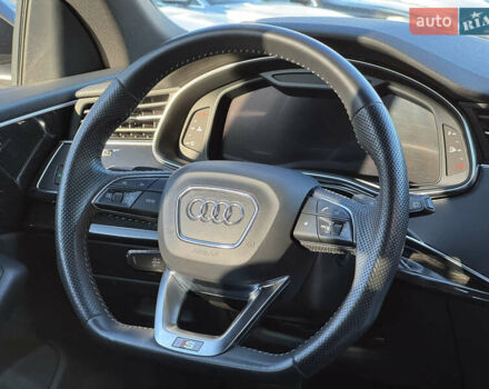 Білий Ауді Q8, об'ємом двигуна 2.97 л та пробігом 214 тис. км за 54000 $, фото 17 на Automoto.ua