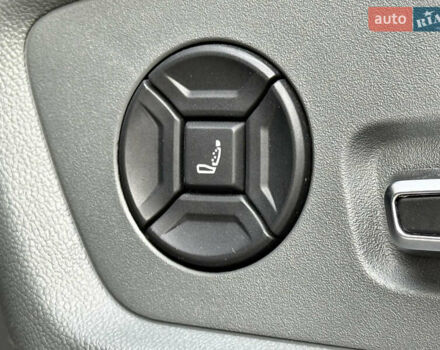 Білий Ауді Q8, об'ємом двигуна 3 л та пробігом 108 тис. км за 54999 $, фото 23 на Automoto.ua