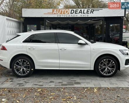 Ауді Q8 2019 у Києві на Automoto.ua Білий Ауді Q8, об'ємом двигуна 3 л та пробігом 60 тис. км за 64990 $, фото 12 на Automoto.ua