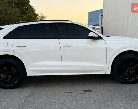 Білий Ауді Q8, об'ємом двигуна 3 л та пробігом 122 тис. км за 49999 $, фото 19 на Automoto.ua