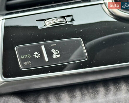 Білий Ауді Q8, об'ємом двигуна 3 л та пробігом 108 тис. км за 54999 $, фото 24 на Automoto.ua