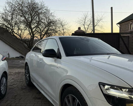 Білий Ауді Q8, об'ємом двигуна 2.97 л та пробігом 150 тис. км за 58000 $, фото 4 на Automoto.ua