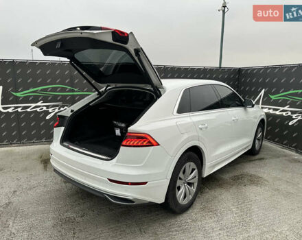Білий Ауді Q8, об'ємом двигуна 2.97 л та пробігом 73 тис. км за 55000 $, фото 31 на Automoto.ua