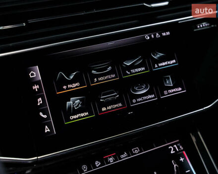 Белый Ауди Q8, объемом двигателя 3 л и пробегом 60 тыс. км за 62300 $, фото 22 на Automoto.ua