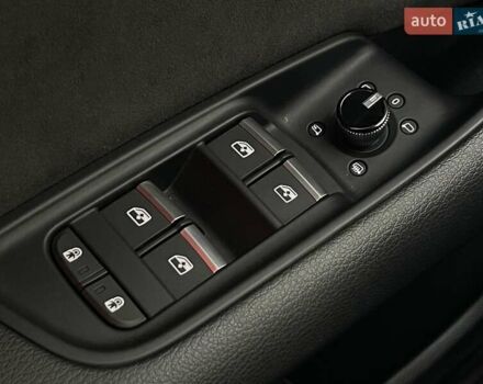 Ауді Q8 2019 у Києві на Automoto.ua Білий Ауді Q8, об'ємом двигуна 3 л та пробігом 60 тис. км за 64990 $, фото 16 на Automoto.ua