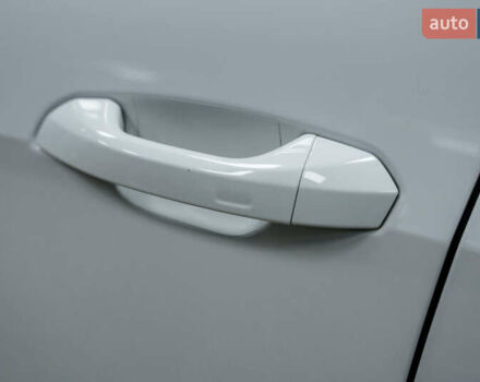 Белый Ауди Q8, объемом двигателя 3 л и пробегом 60 тыс. км за 62300 $, фото 6 на Automoto.ua