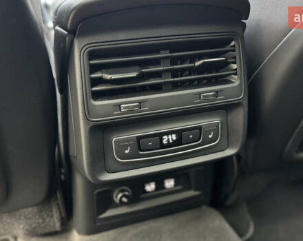 Белый Ауди Q8, объемом двигателя 3 л и пробегом 152 тыс. км за 38999 $, фото 24 на Automoto.ua