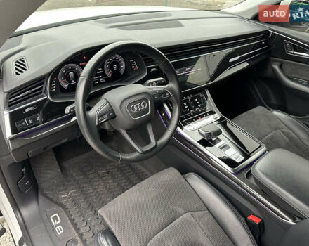 Білий Ауді Q8, об'ємом двигуна 2.97 л та пробігом 73 тис. км за 55000 $, фото 7 на Automoto.ua