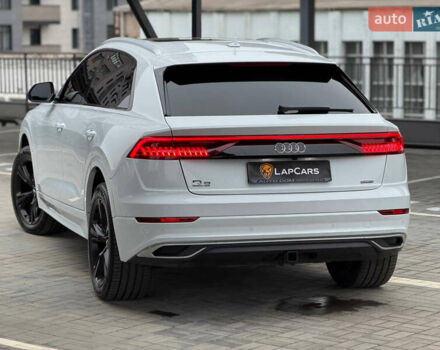 Белый Ауди Q8, объемом двигателя 3 л и пробегом 142 тыс. км за 43000 $, фото 1 на Automoto.ua