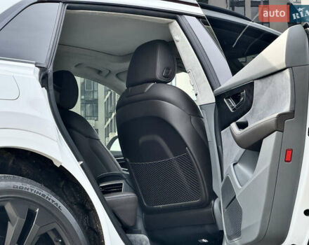 Білий Ауді Q8, об'ємом двигуна 3 л та пробігом 108 тис. км за 54999 $, фото 38 на Automoto.ua