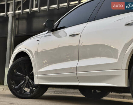 Білий Ауді Q8, об'ємом двигуна 3 л та пробігом 108 тис. км за 54999 $, фото 9 на Automoto.ua