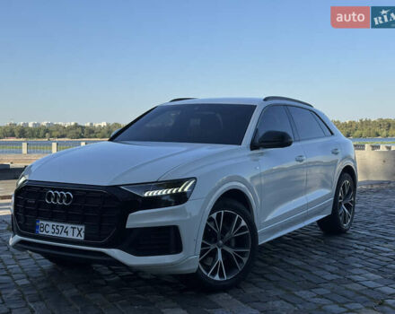 Білий Ауді Q8, об'ємом двигуна 2.97 л та пробігом 151 тис. км за 54900 $, фото 12 на Automoto.ua
