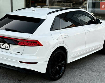 Білий Ауді Q8, об'ємом двигуна 3 л та пробігом 122 тис. км за 49999 $, фото 11 на Automoto.ua