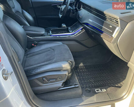 Белый Ауди Q8, объемом двигателя 2.97 л и пробегом 213 тыс. км за 54200 $, фото 10 на Automoto.ua