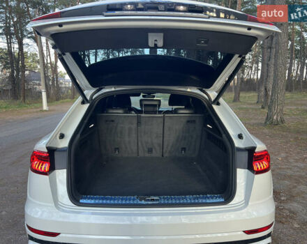 Белый Ауди Q8, объемом двигателя 2.97 л и пробегом 213 тыс. км за 54200 $, фото 14 на Automoto.ua