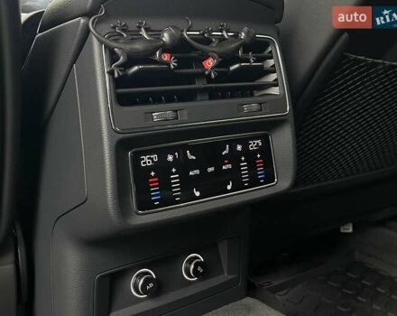 Ауді Q8 2019 у Києві на Automoto.ua Білий Ауді Q8, об'ємом двигуна 3 л та пробігом 60 тис. км за 64990 $, фото 47 на Automoto.ua