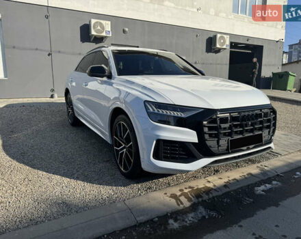 Белый Ауди Q8, объемом двигателя 3 л и пробегом 78 тыс. км за 63900 $, фото 4 на Automoto.ua