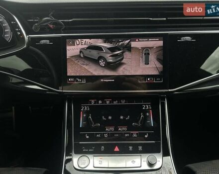 Ауді Q8 2019 у Києві на Automoto.ua Білий Ауді Q8, об'ємом двигуна 3 л та пробігом 60 тис. км за 64990 $, фото 32 на Automoto.ua