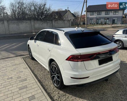 Белый Ауди Q8, объемом двигателя 3 л и пробегом 78 тыс. км за 63900 $, фото 1 на Automoto.ua