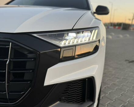 Білий Ауді Q8, об'ємом двигуна 3 л та пробігом 118 тис. км за 54000 $, фото 3 на Automoto.ua